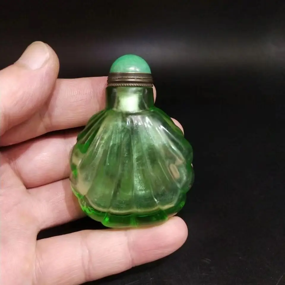 Vintage Collectible Bottles - Flacon à snus prismatique en verre